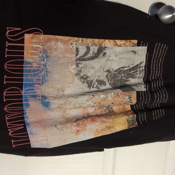 Urban Black Graphic tee - Picture 2 of 3